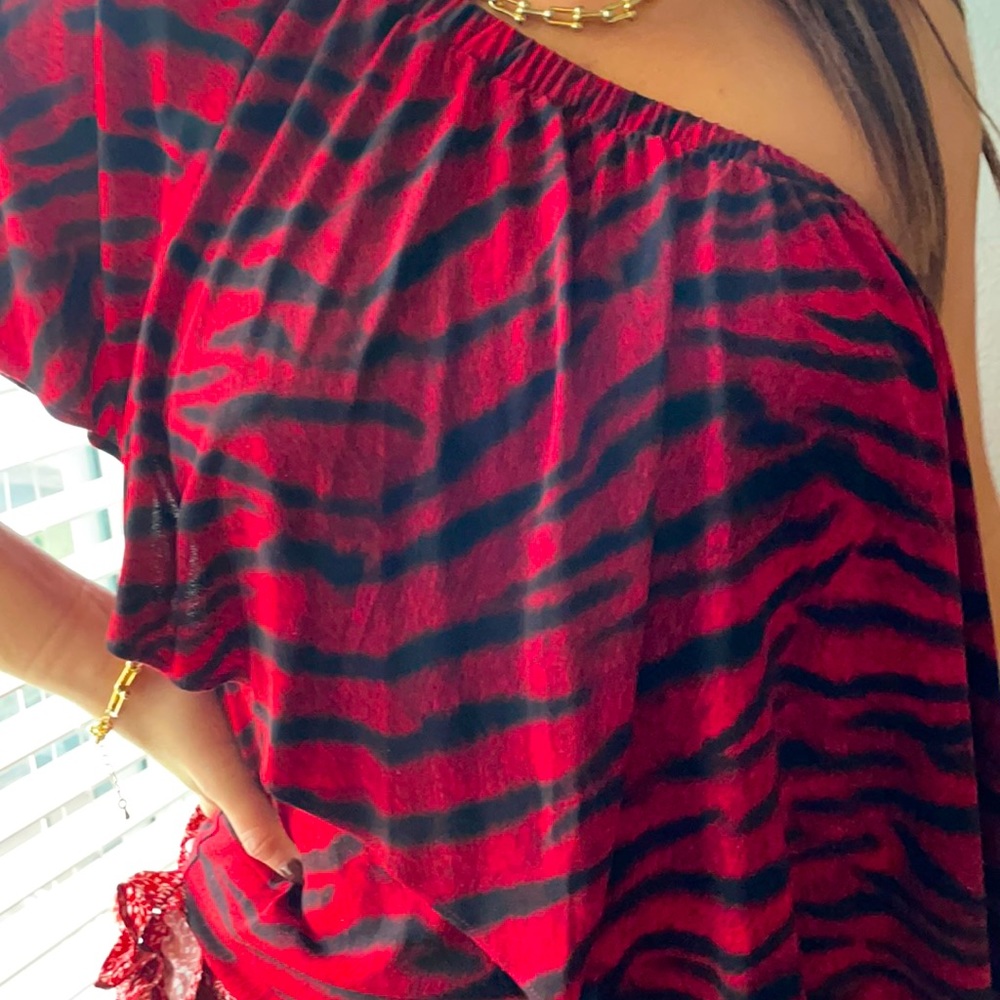 Michael KORS one shoulder red evening shirt